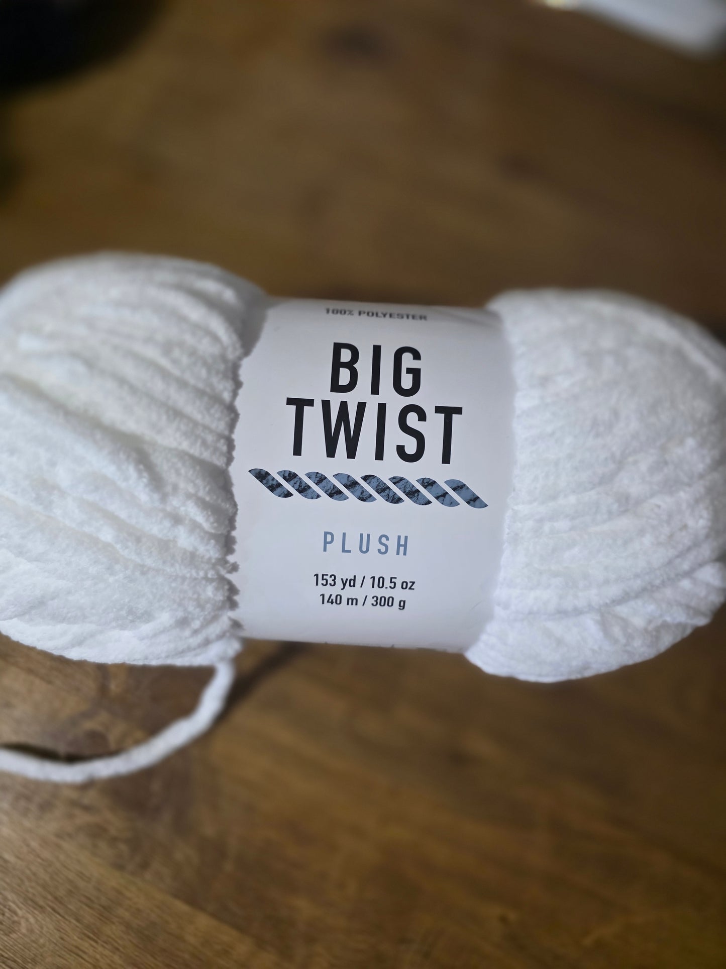 Big twist plush yarn White