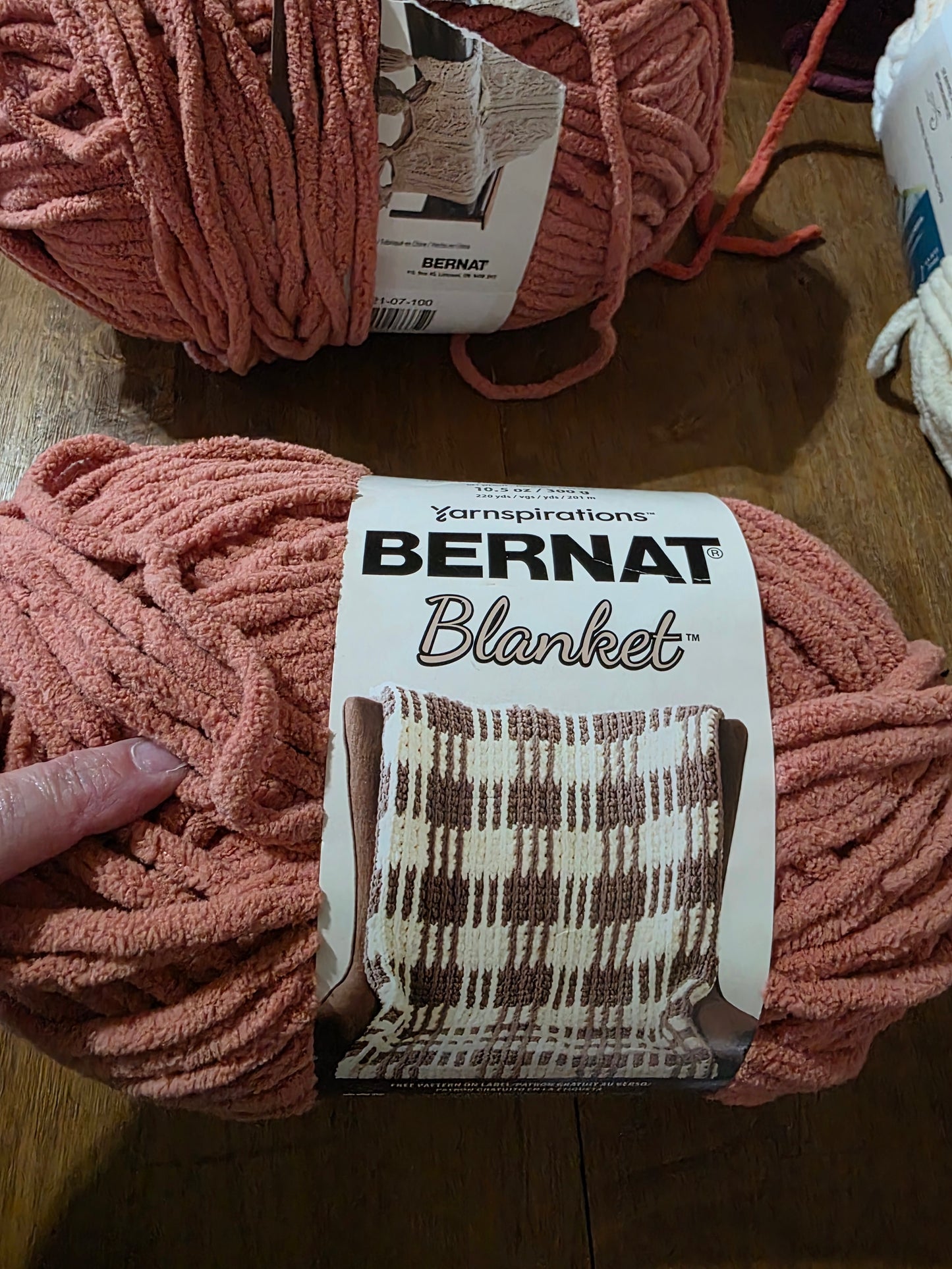 Bernat blanket yarn 10.5 oz terra cotta
