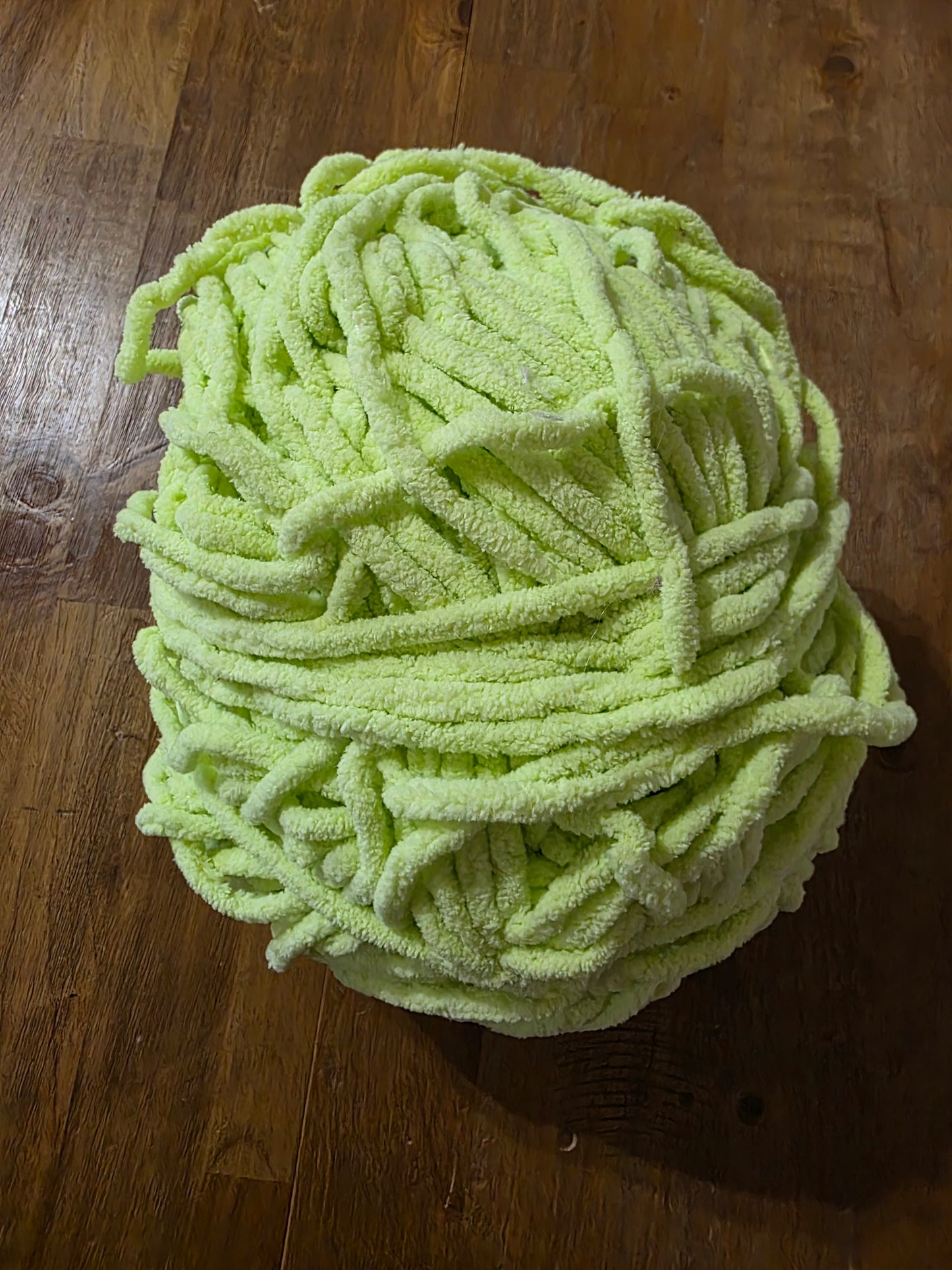 Bernat blanket yarn 10.5 oz lemon lime