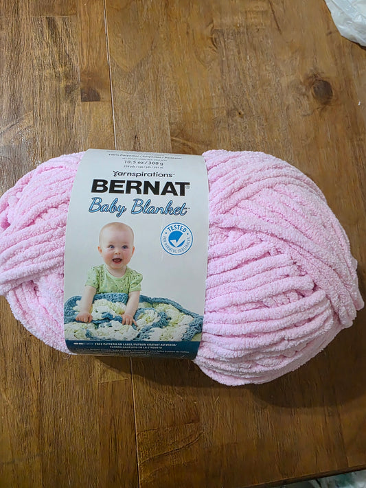 Bernat baby blanket yarn 10.5 oz baby pink
