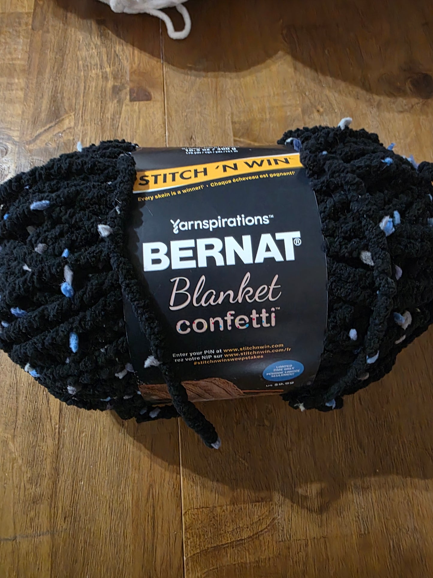Bernat blanket confetti yarn 10.5 oz