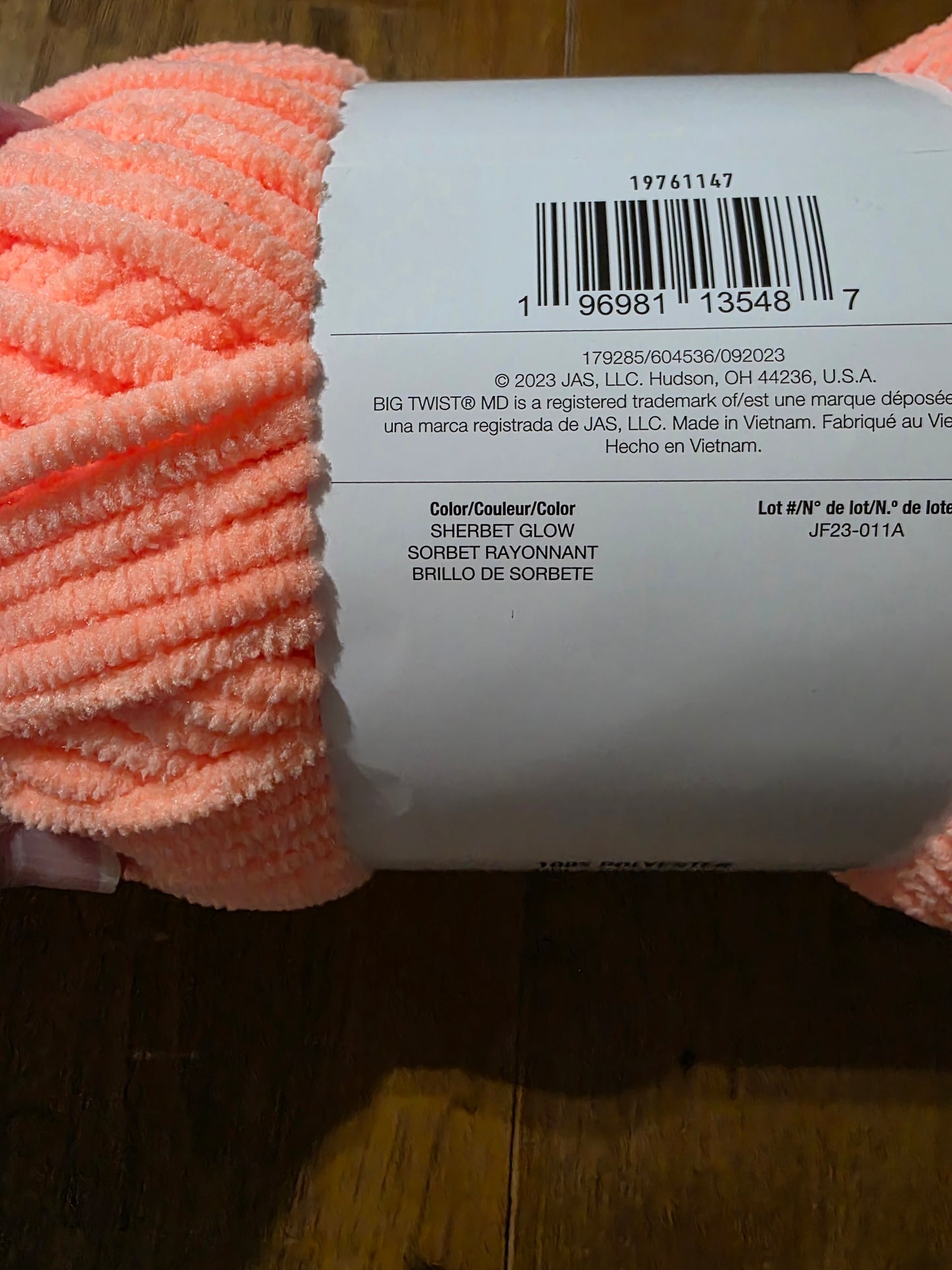 Big Twist plush yarn