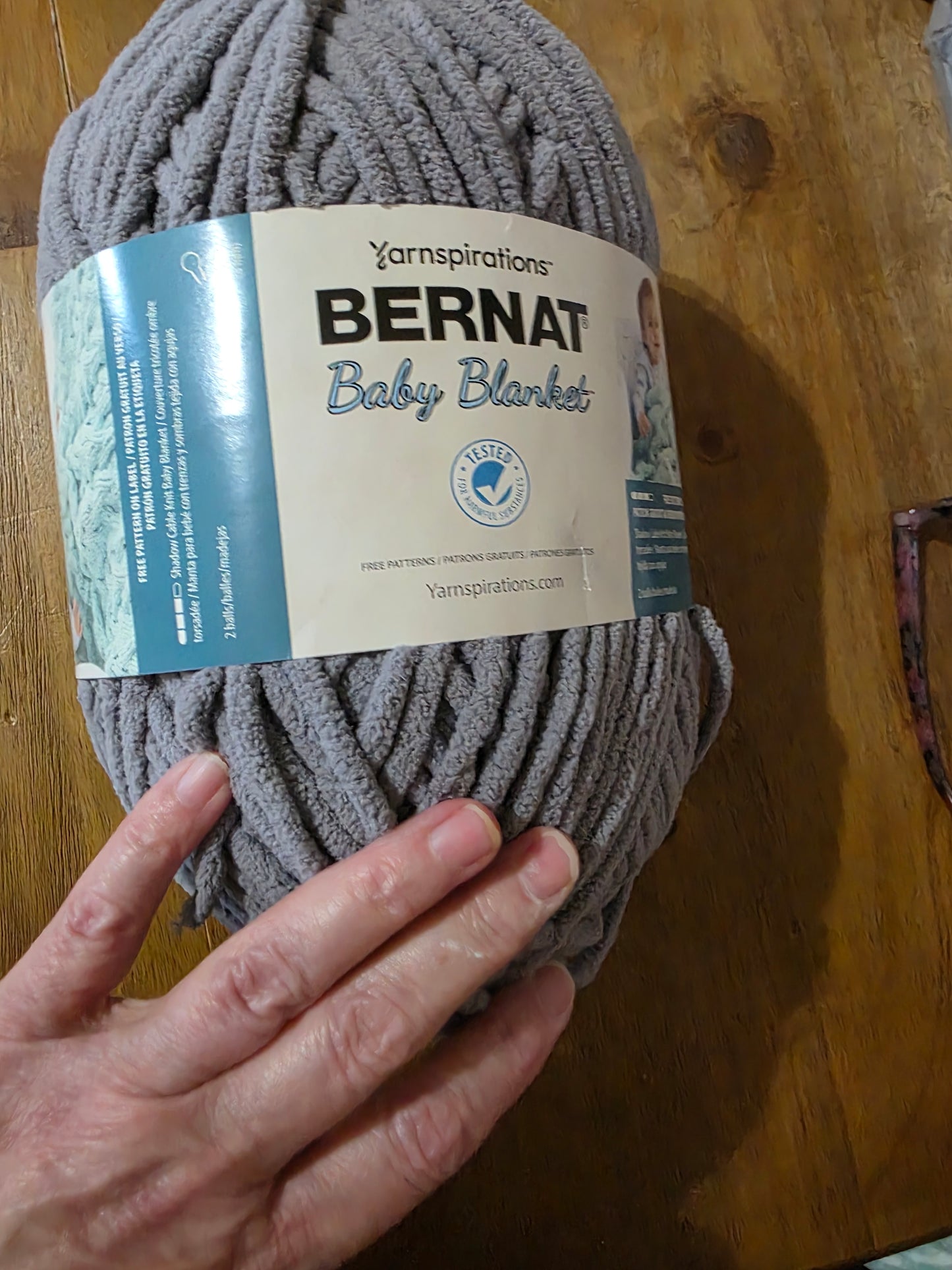 Bernat baby blanket yarn mountain mist 10.5 oz
