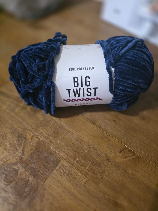 Big twist velour yarn